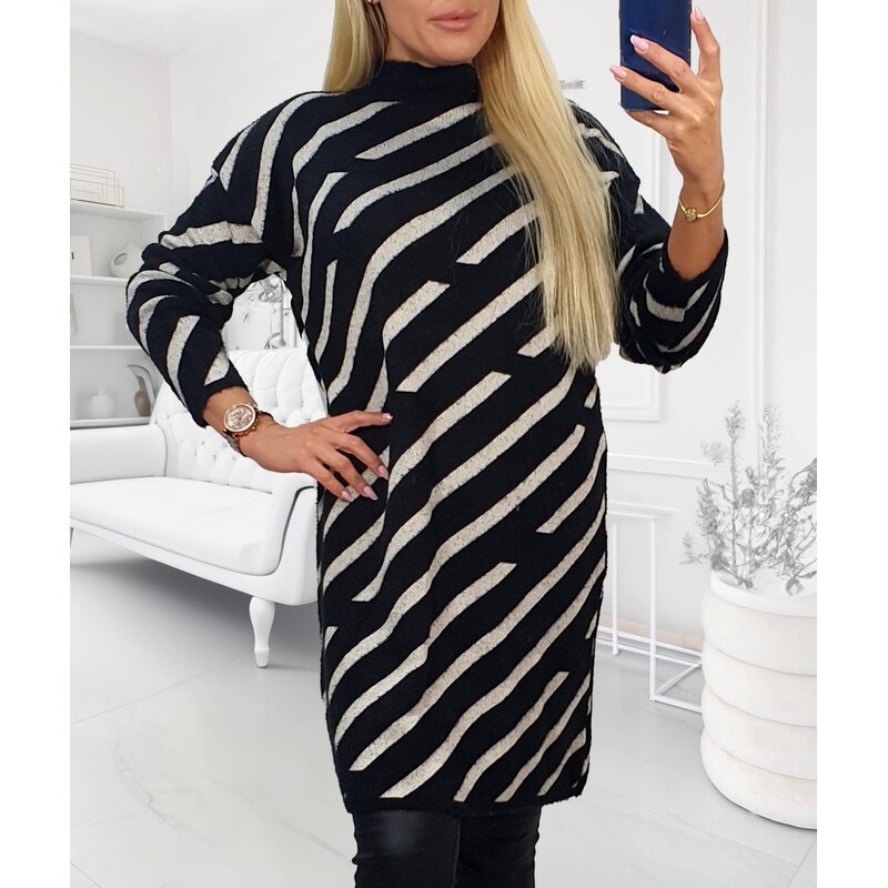 Dlhý sveter s diagonálnymi pruhmi čierna 66079759