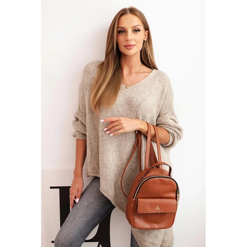 MladaModa Asymetrický sveter so srdiečkovým výstrihom model 1925 tmavý 65258598