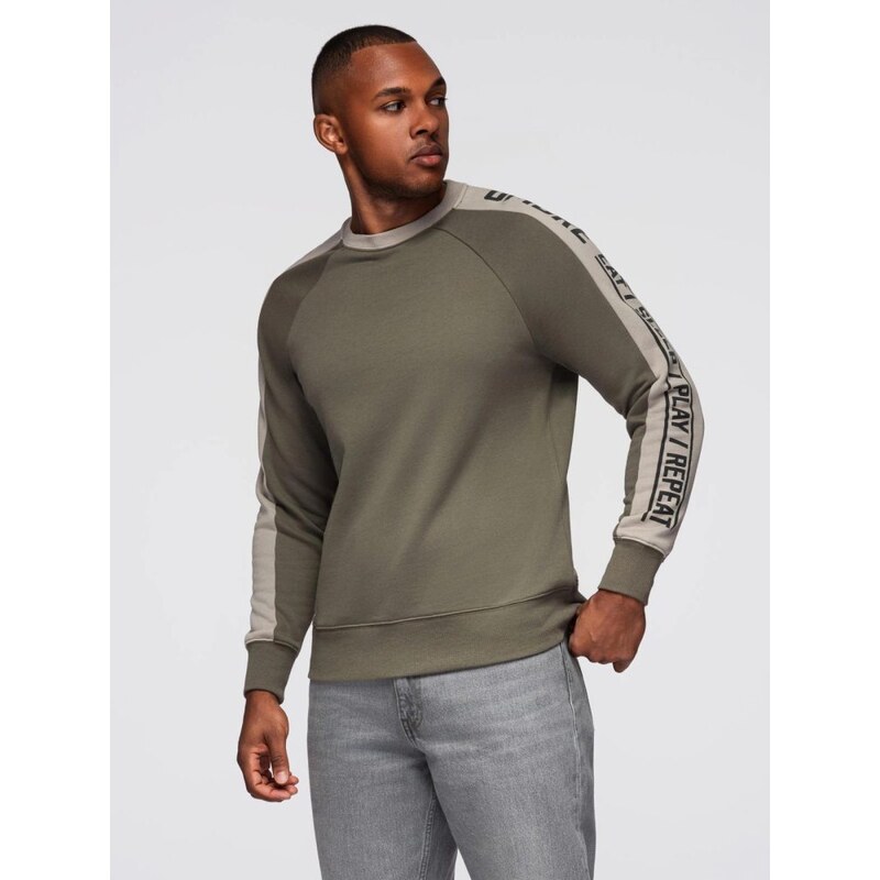 Ombre Clothing Trendy olivová mikina bez kapucne s ozdobným rukávom V1 66152934