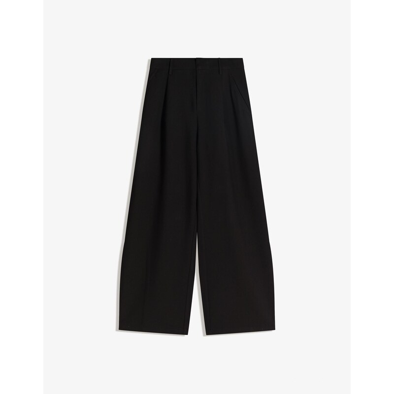 Bershka Plisované nohavice čierna 66173801