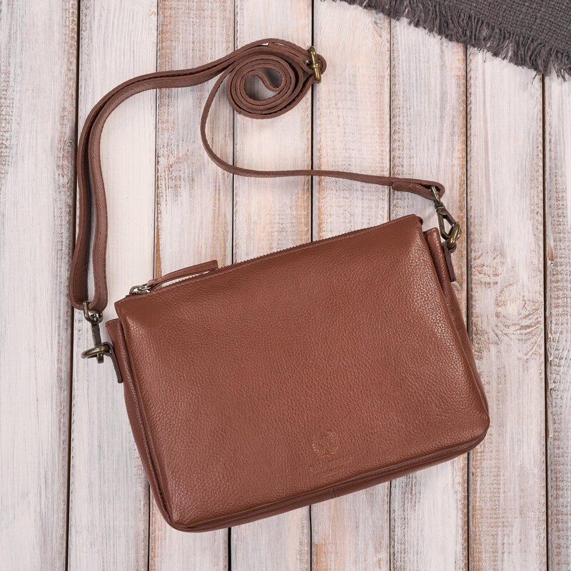 Paolo Peruzzi Dámska kožená taška cez rameno kompaktná | koňaková IM 66248229