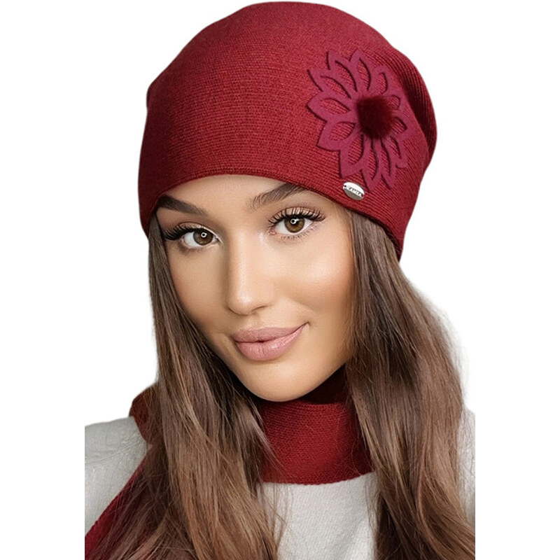 Kamea Bordová dámska čiapka s kvetom Apatyt, Farba bordová 66381186