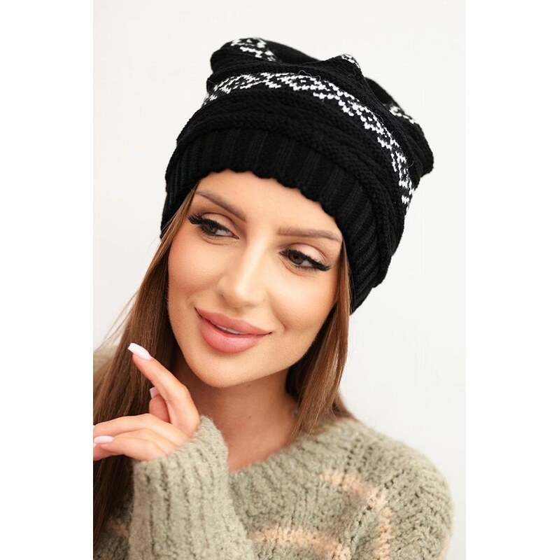MladaModa Dámska čiapka so vzorom model K425 čierna 66389701