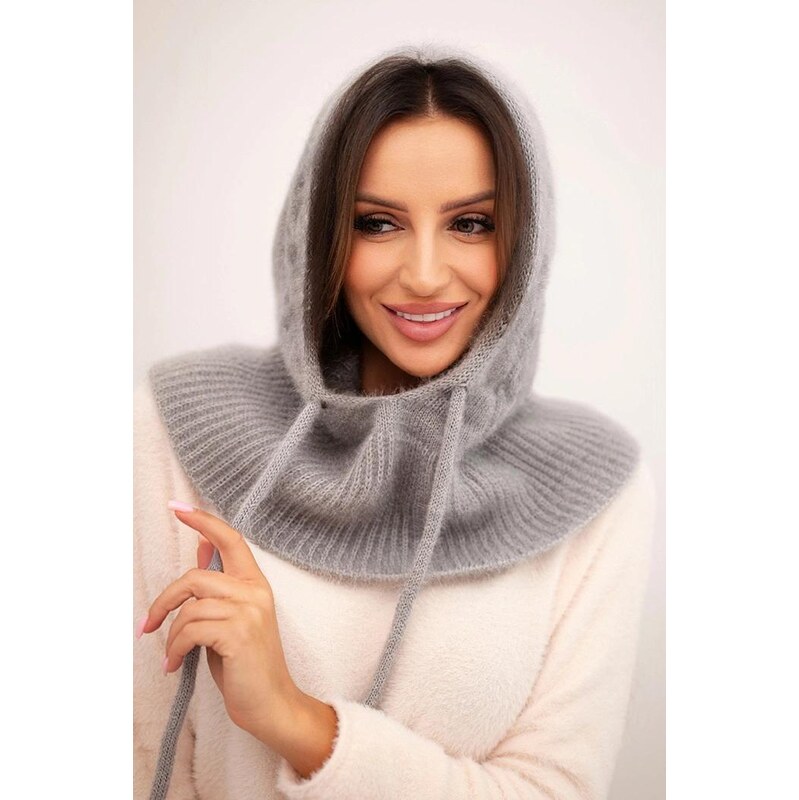 MladaModa Úpletová čiapka/kukla/kapucňa s viazaním a vrkočovým vzorom 66389732