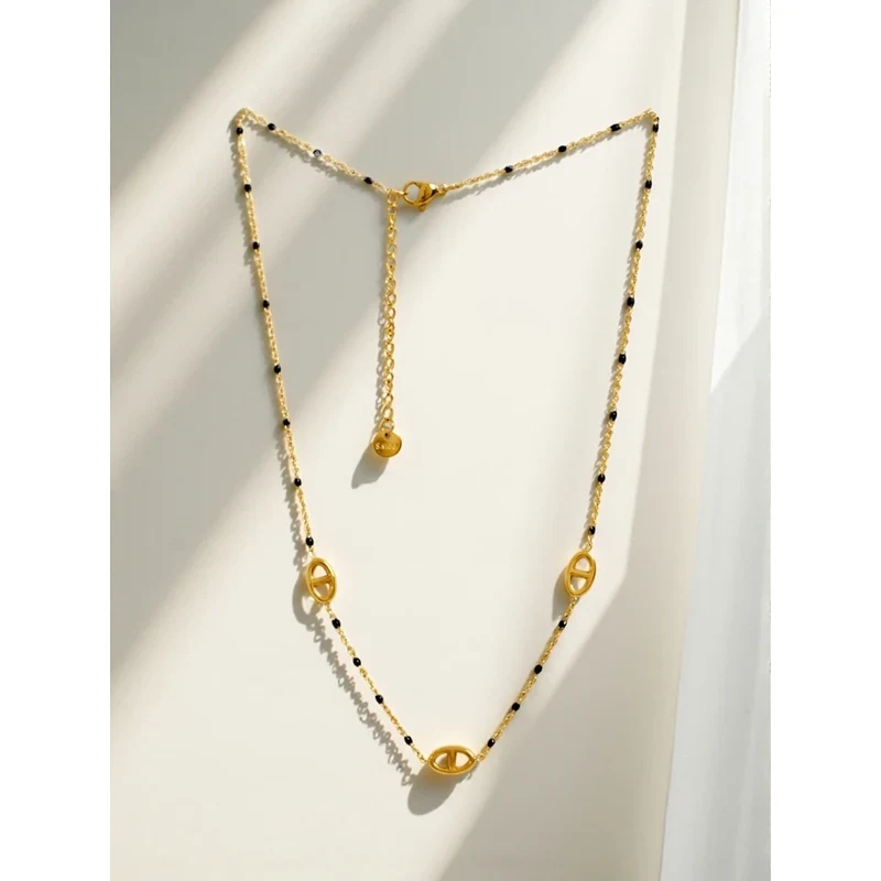 Resti Zlatý náhrdelník s čiernymi korálkami 66472960