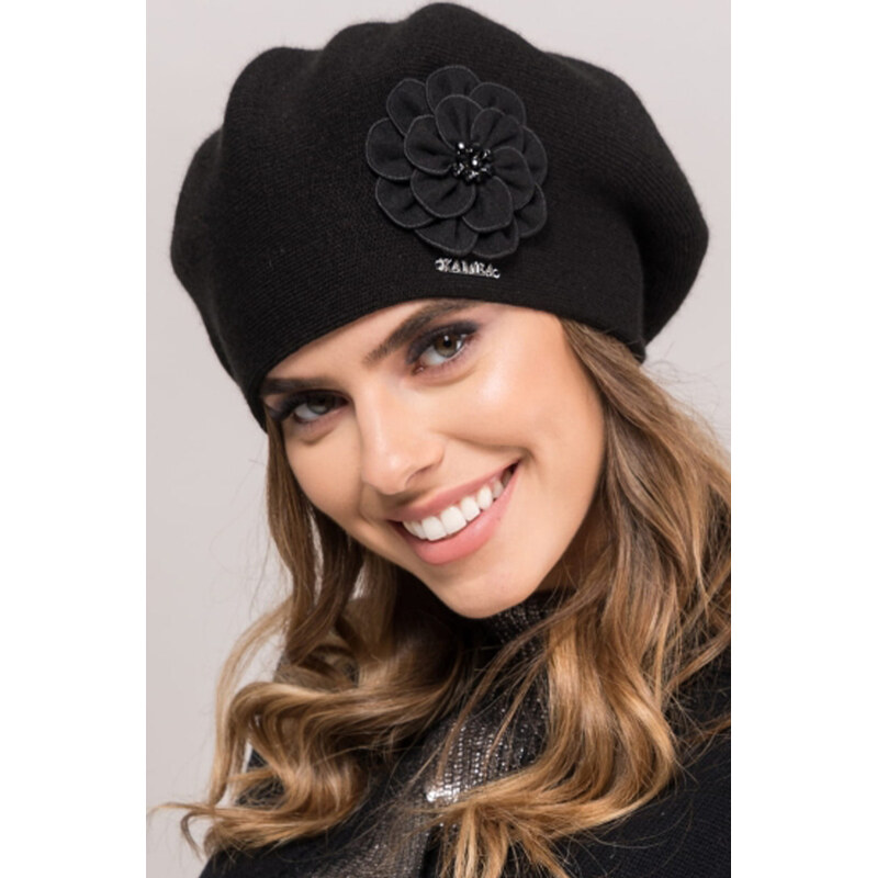 Kamea Čierna luxusná elegantná dámska baretka s kvetom Kama, Farba 66563807