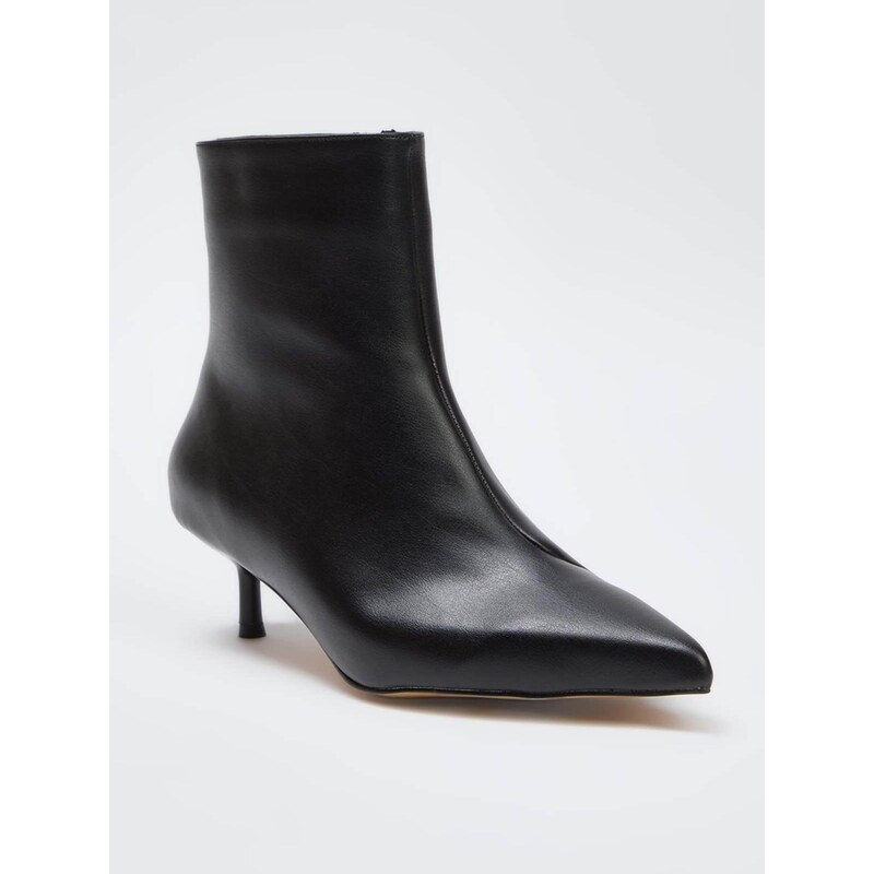 Trendyol Členkové čižmy čierna 66622554