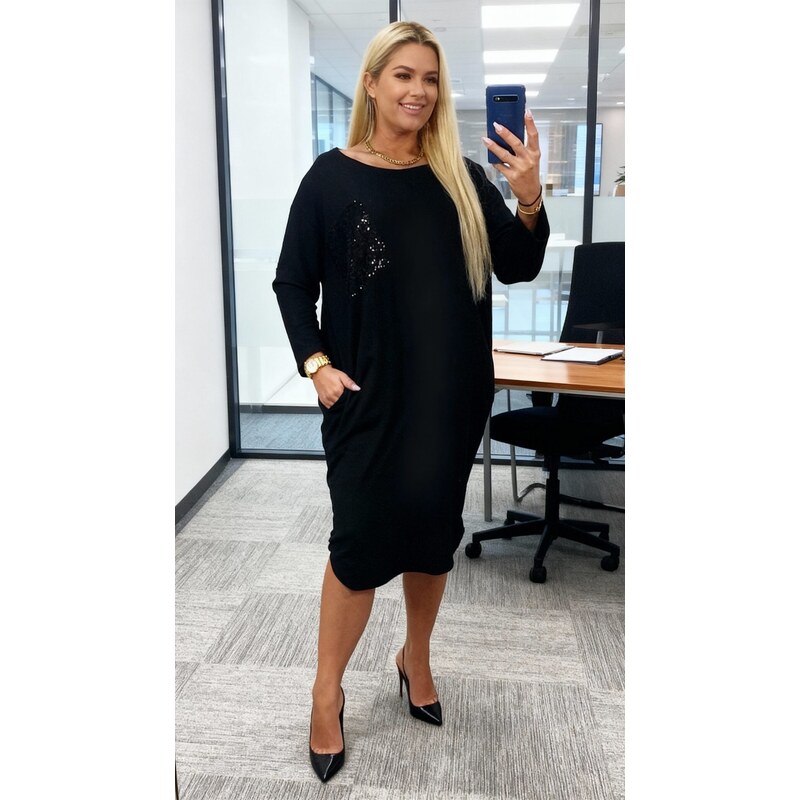 Šaty s flitrovaným vreckom na hrudi čierne 66301752