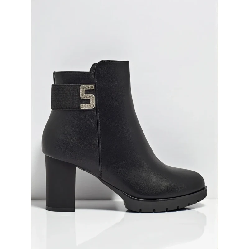 Resti Dámske členkové čižmy na podpätku 66683352