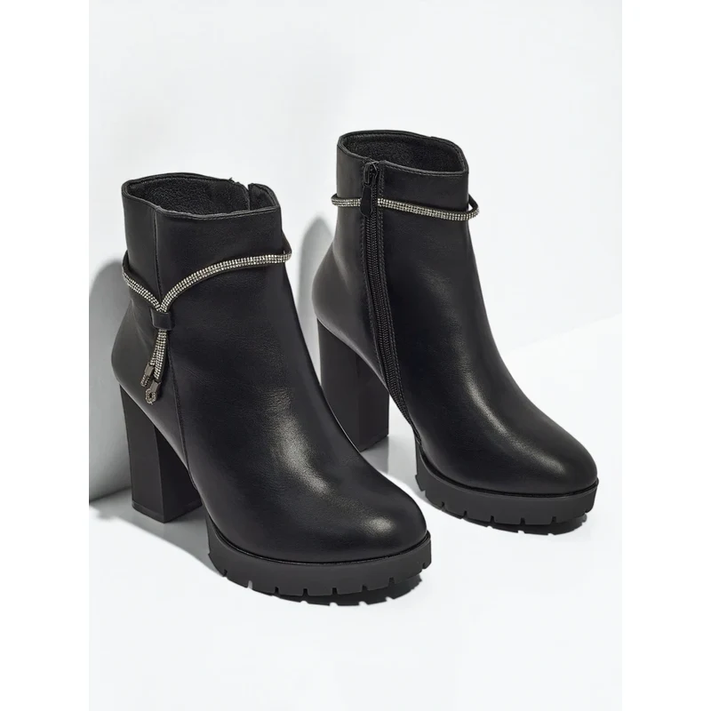 Resti Dámske členkové čižmy na podpätku 66683355