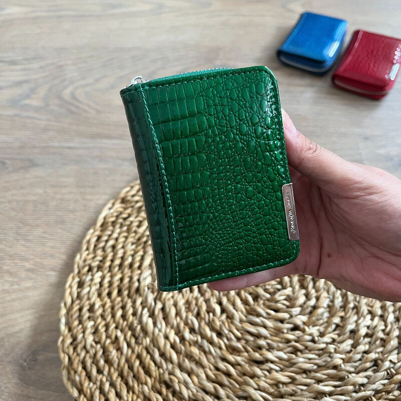 Jennifer Jones Malá dámska kožená peňaženka zelená DORIS 66725642