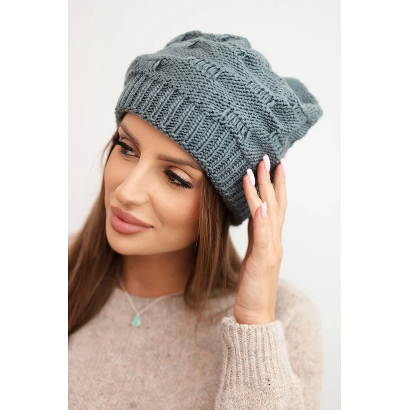 Dámska zimná čiapka Kesi s dekoratívnym vzorom 66789610