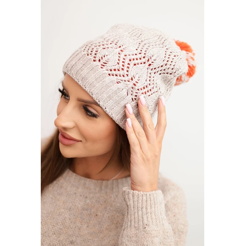 Kesi Dámska zimná čiapka s pleteným vzorom a brmbolcom 66789614
