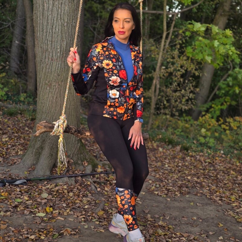 TERMOVEL Čierne dámske funkčné hrejivé legíny s kvetinovým vzorom 66801186