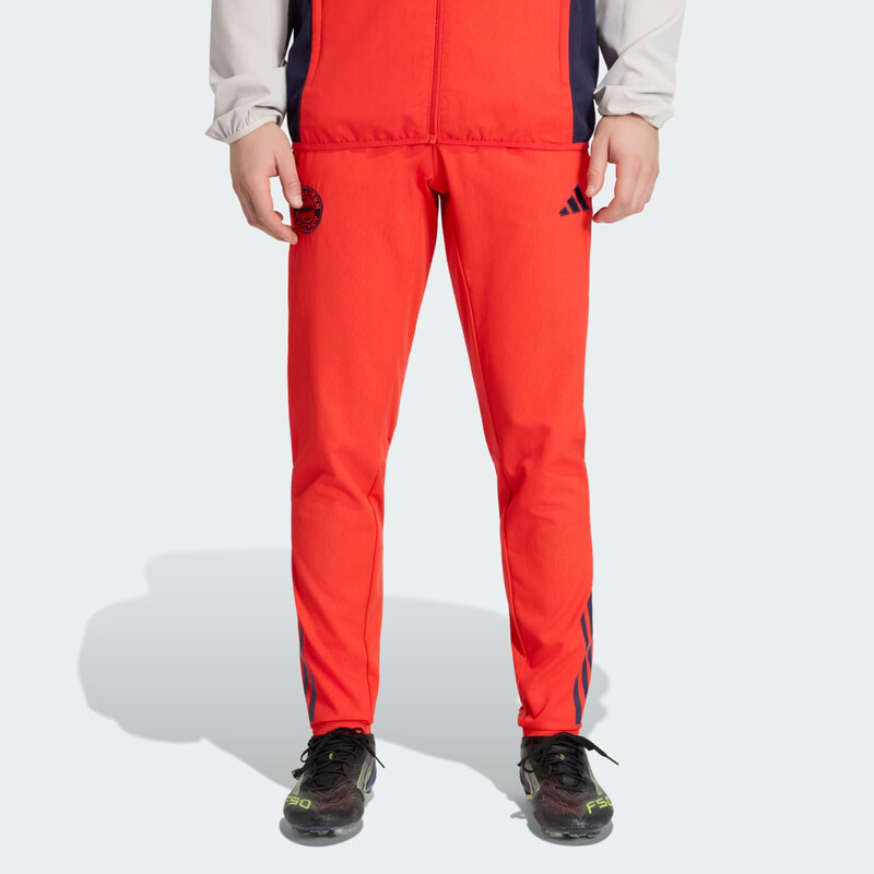 Adidas Prezentačné tepláky FC Bayern 2025/2026 Tiro 25 Competition 66800660