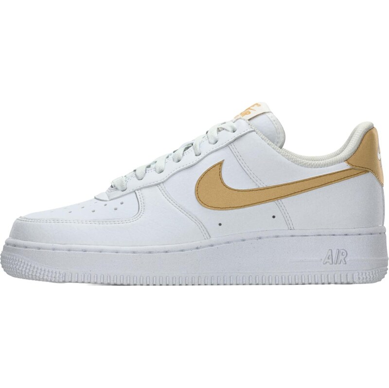 Nike Sportswear Nízke tenisky Air Force 1 07 Better zlatá / biela 66858640
