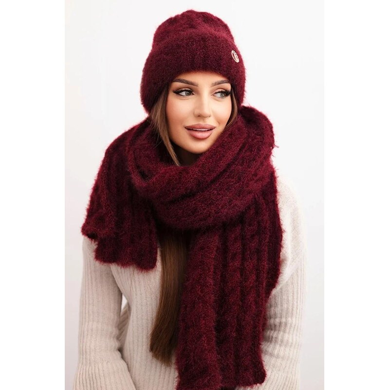 MladaModa Komplet - dámska čiapka + šál CZ03 bordový 66888356