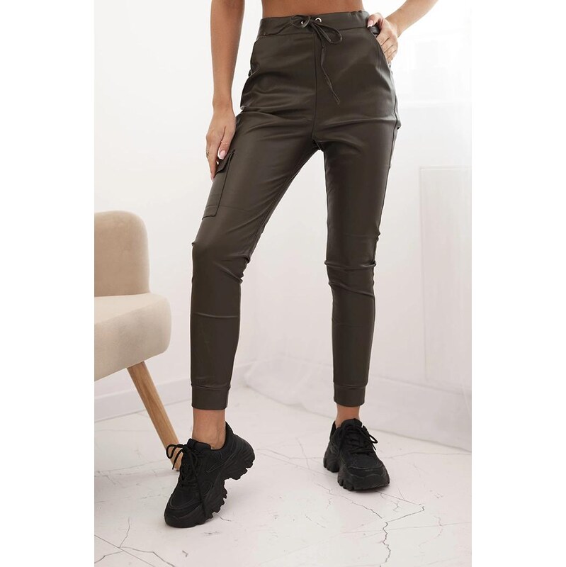 MladaModa Nohavice z ekokože s vreckami a viazaním v páse model 68755 66891523