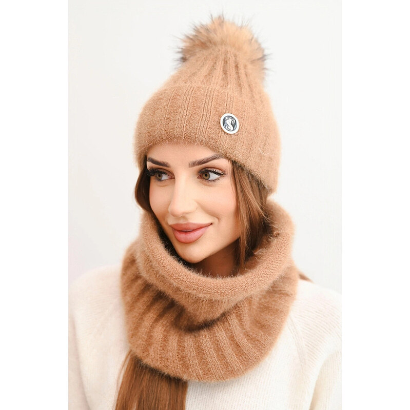 K-Fashion Dámska zimná súprava s bambulou a ťavím komínom 67260912