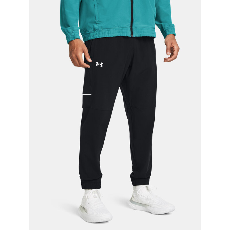 Čierne športové nohavice Under Armour UA Baseline Woven Pant 50578401
