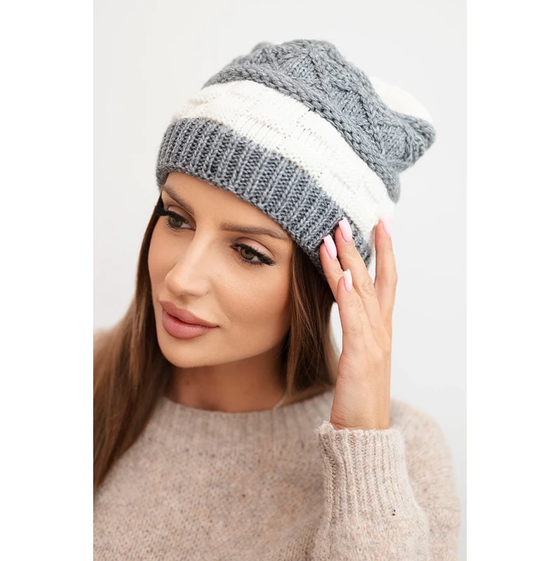 Kesi Dámska zimná vlnená čiapka s dekoratívnym vzorom 67038798