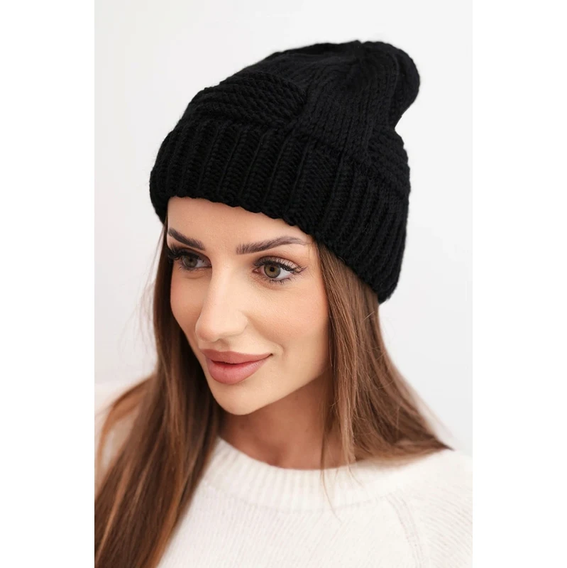 Dámska zimná čiapka Kesi s ozdobným vzorom 67038827