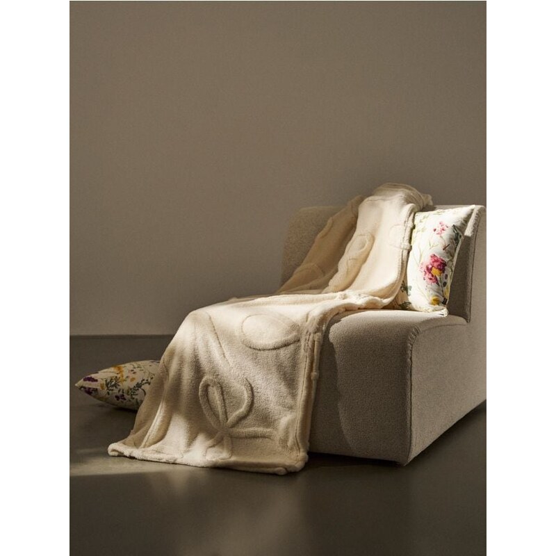 Sinsay - Deka s reliéfnym vzorom - krémová 67192652