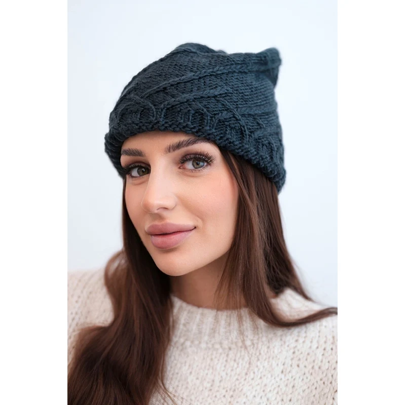 Kesi Dámska zimná čiapka s dekoratívnymi kryštálmi 67185419