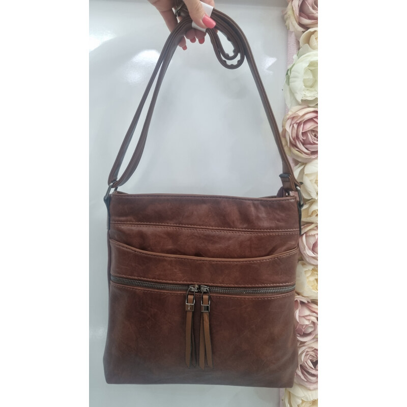 E-shop Katrins Fashion Crossbody gaštanová kabelka Katrin