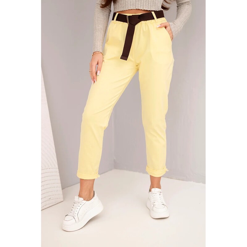 Kesi Włoski Dámske bavlnené nohavice s opaskom a ohrnutým spodkom žlté 67248020