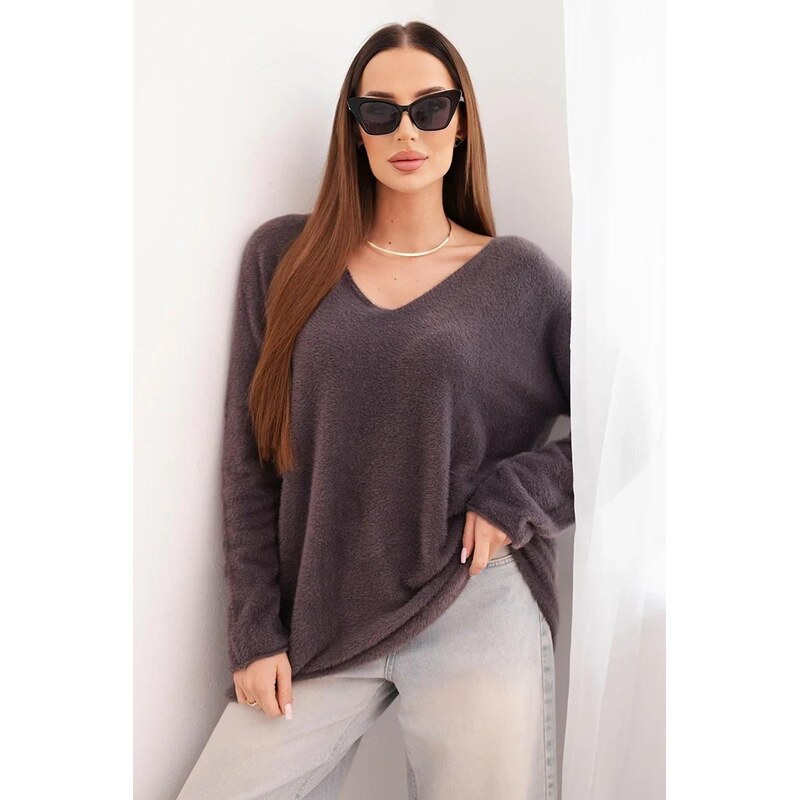 MladaModa Sveter so srdiečkovým výstrihom model 8507-1 hnedý 67282487