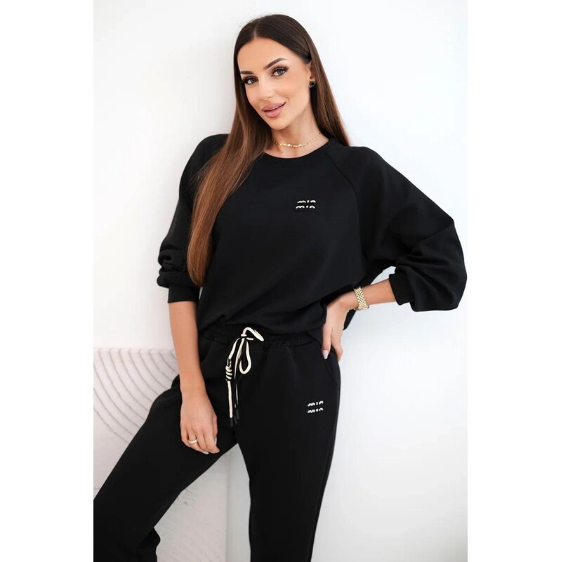 MladaModa Voľná viskózová tepláková súprava model K7650 čierna 67908170