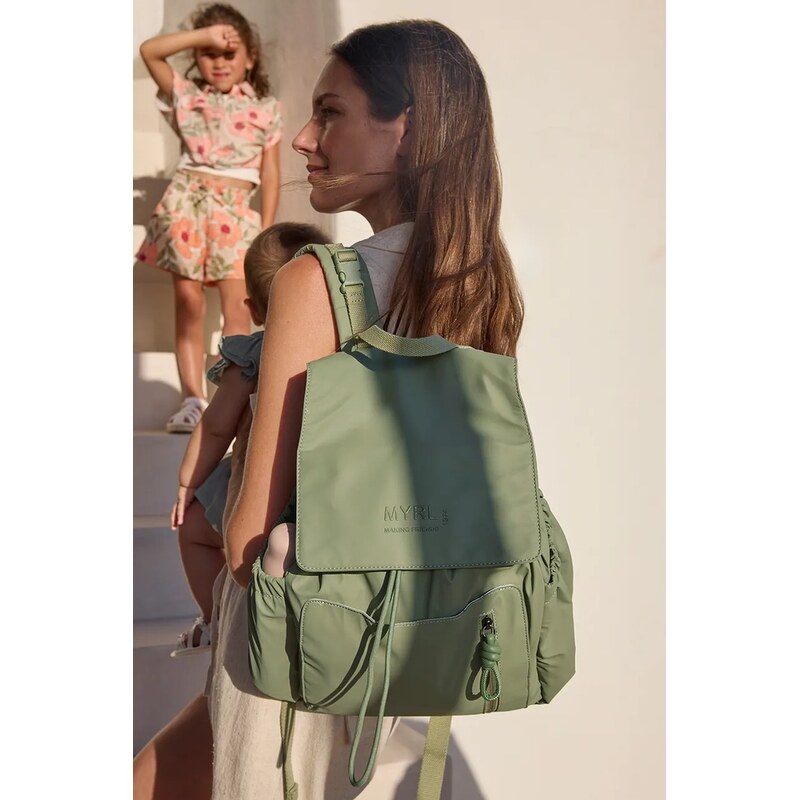 Detský ruksak s prebaľovacou podložkou Mayoral Newborn 67388268