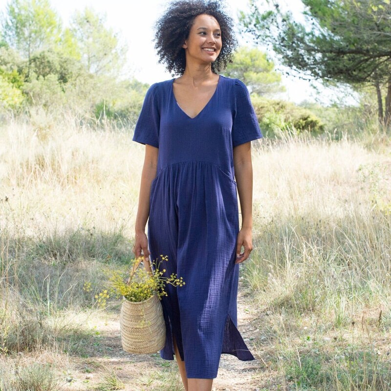 Rozšírené mušelínové midi šaty s výstrihom do V indigo 054 67387738