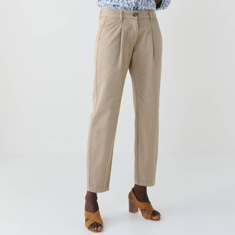 Nohavice so skladmi a záševkami na koncoch nohavíc béžová 052 67388180