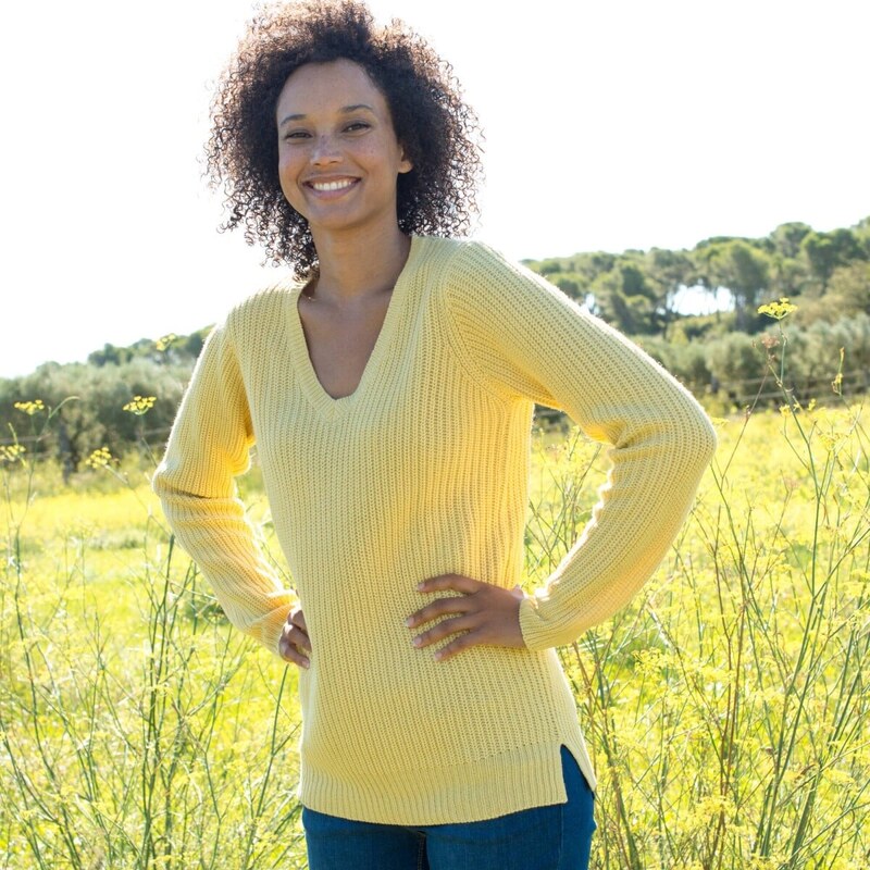 Dlhý pulóver s hladkým vzorom a výstrihom do V žltá 056 Blancheporte 67388148