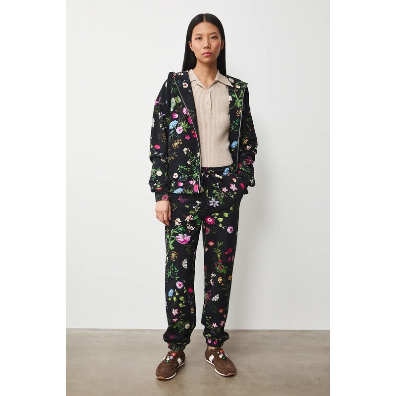 Tepláky Medicine 67392104