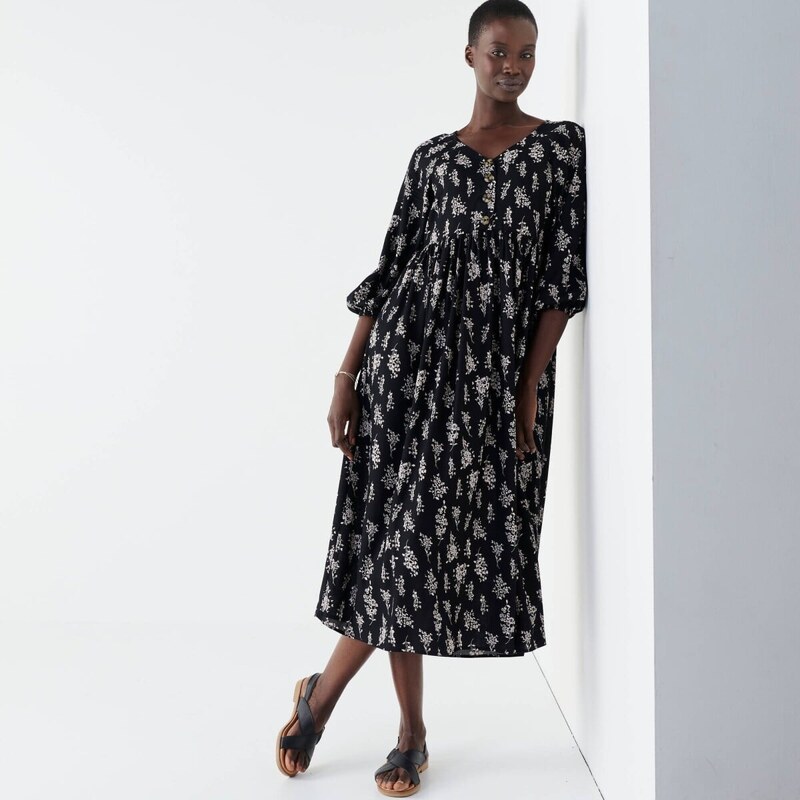 Rozšírené midi šaty s gombíkmi a potlačou čierna 054 Blancheporte 67452012