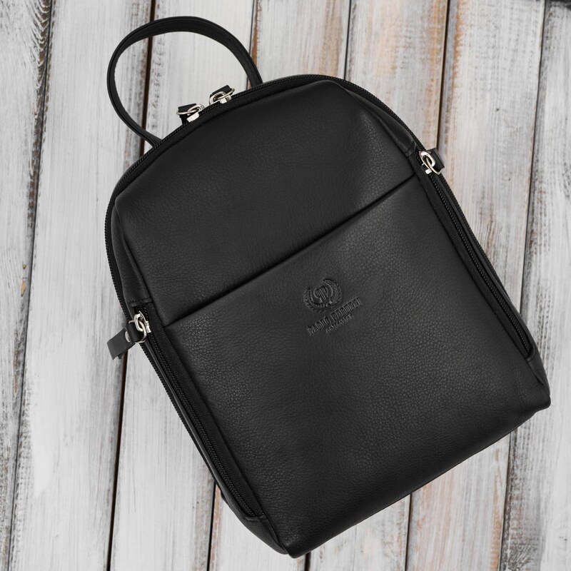 Paolo Peruzzi Dámsky kožený mestský batoh | čierna AY-26-BL 67455039