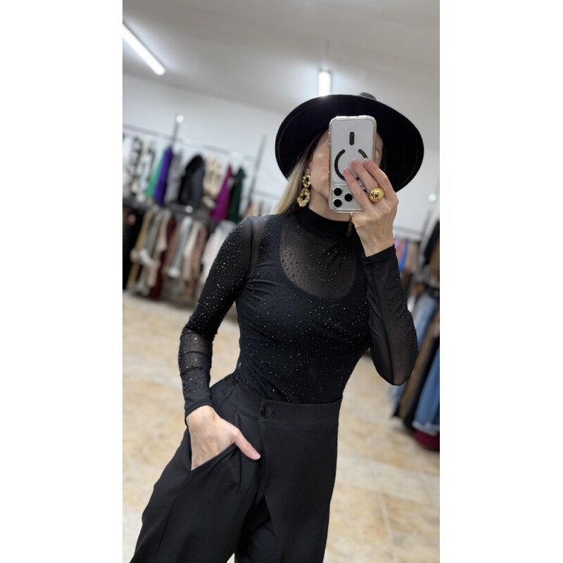 E-shop Čierne priesvitné body Vanya