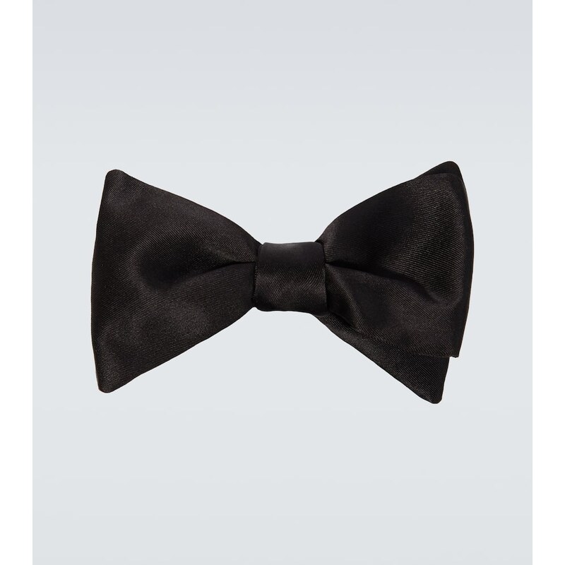 Giorgio Armani Silk bow tie 68101887