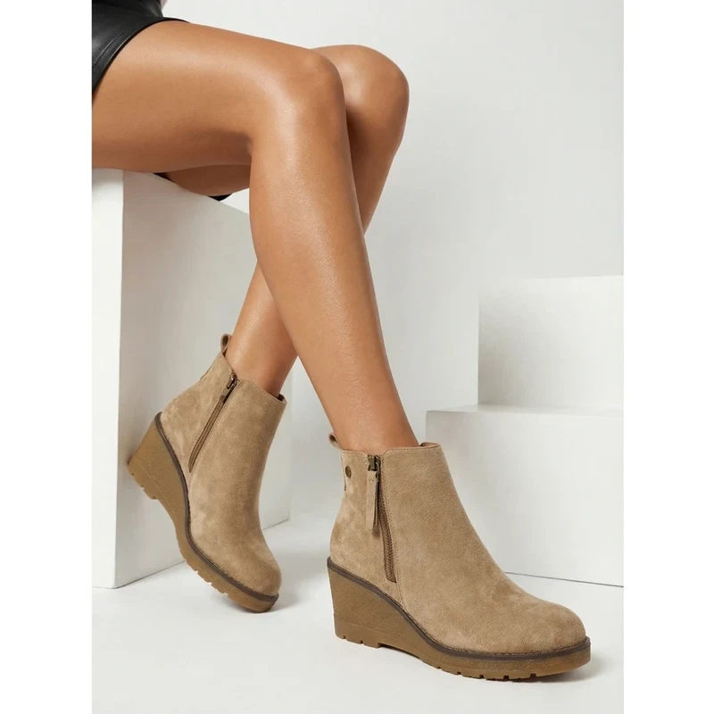 Resti Dámske členkové topánky na podpätku 67610664