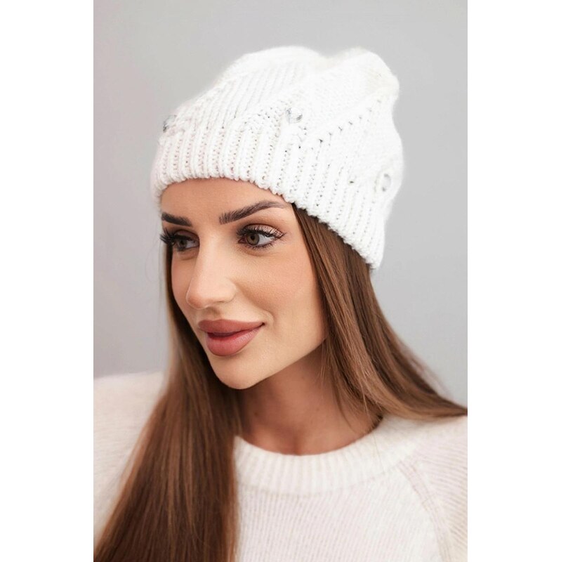 MladaModa Dámska čiapka s ozdobnými kryštálikmi K461 biela 67680763