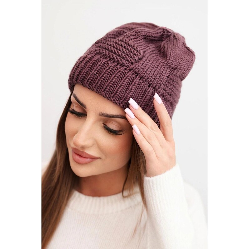 MladaModa Dámska čiapka s ozdobným vzorom K462 fialová 67680865