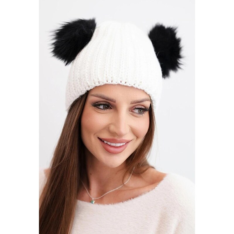 MladaModa Dámska čiapka s dvoma brmbolcami K433 biela 67680917