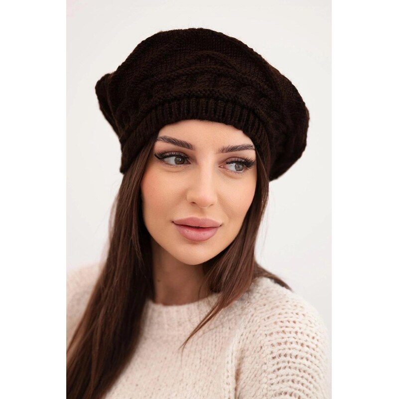 MladaModa Dámska čiapka s baretkovým strihom K378 hnedá 67680974