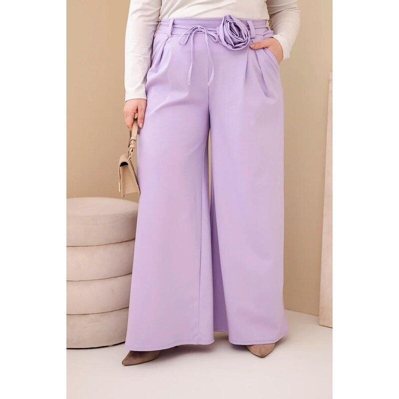 MladaModa Široké oversize nohavice s ozdobným kvetom v páse model 67714573