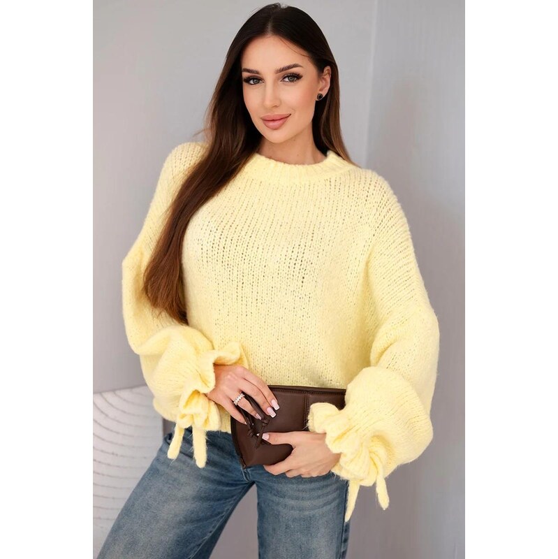MladaModa Sveter s hrubým úpletom a ozdobnými rukávmi model M858 67714643