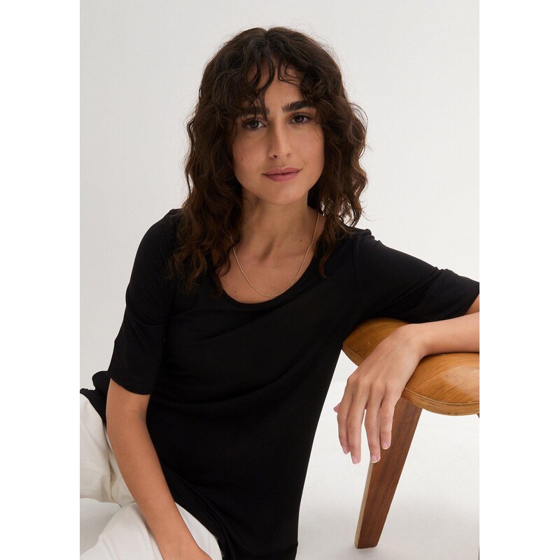 bonprix Dlhé tričko z jemnej viskózy, farba čierna 44790562