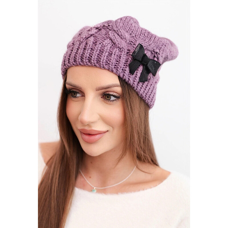 K-Fashion Dámska zimná čiapka s ozdobnou mašľou a pleteným vzorom K438 67779167